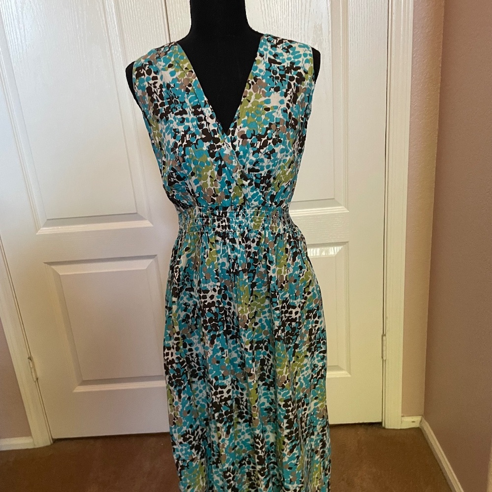 Avenue sleeveless midi dress with shirring at waist